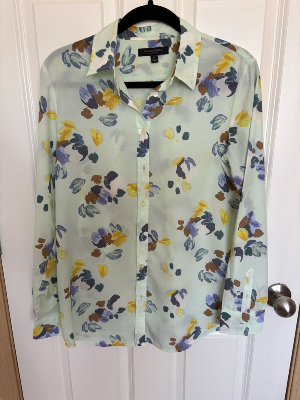 Banana Republic Mint Floral Print Button-Down Blouse